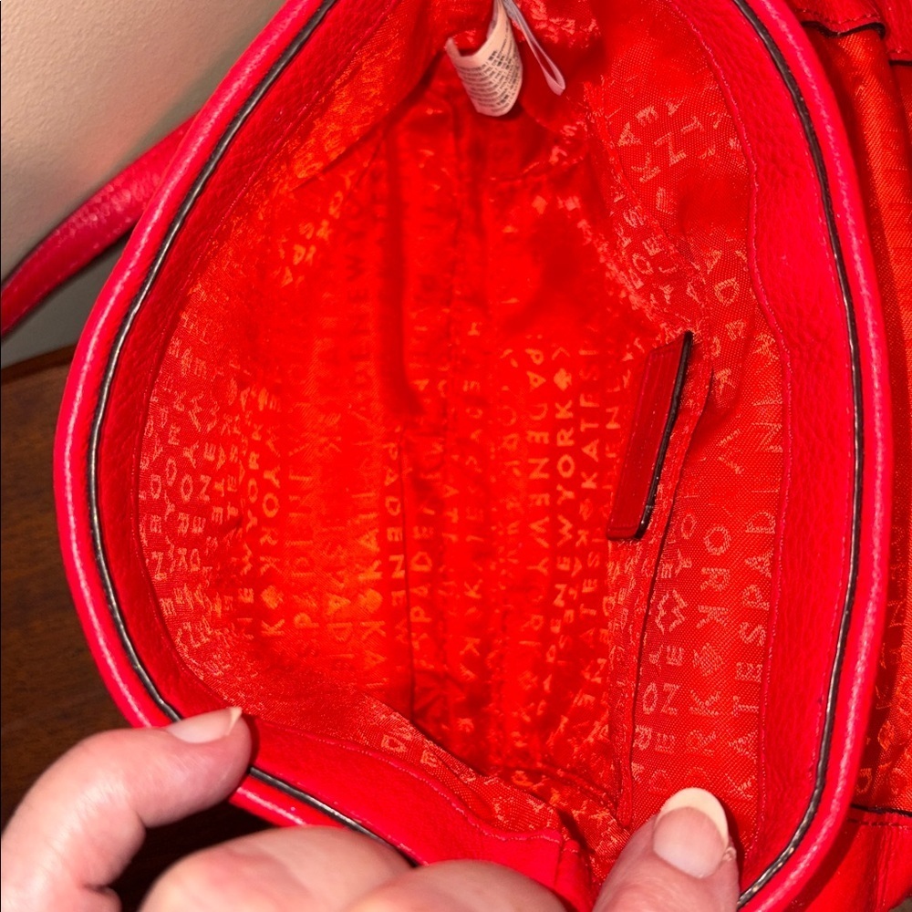 Kate Spade  Crossbody Bag  quilted leather  Red  turn lock  chain strap detail - Picture 16 of 17